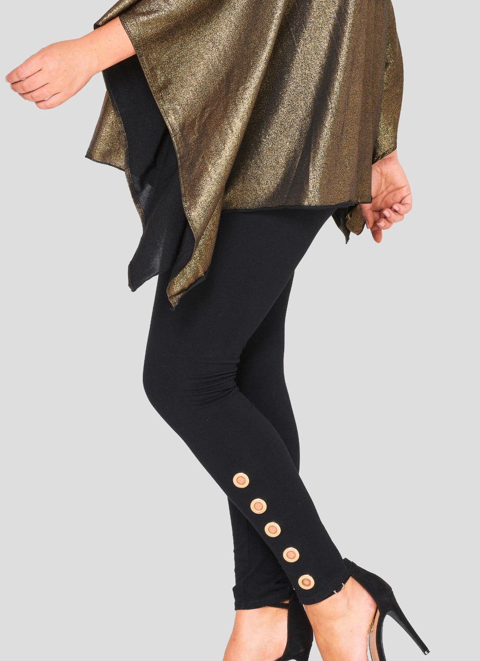 The FREYA circular stud hem legging