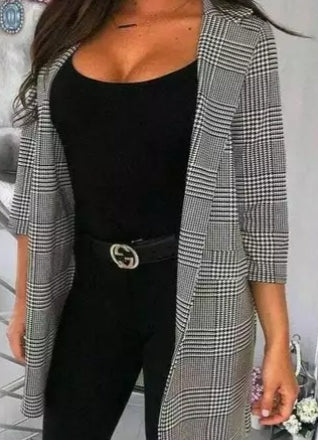 The CLARA 3/4 sleeve checked blazer