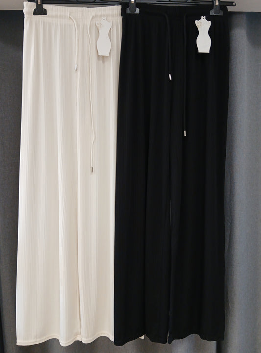 The JUNI - 2 Colours