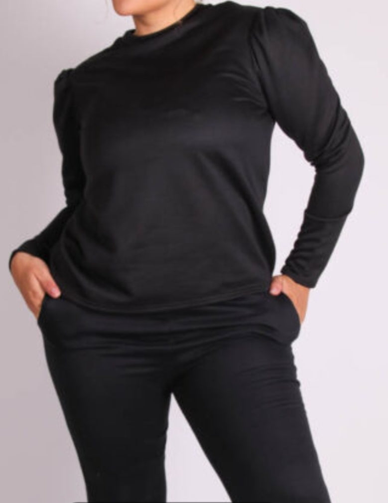 The CHARLIE puff sleeve lounge top